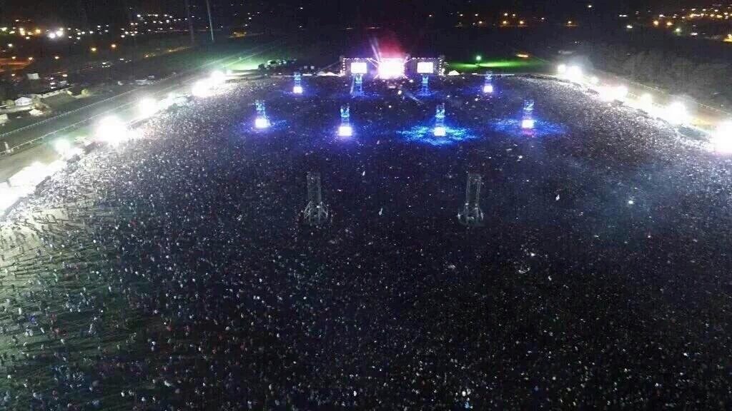 cristianivic's tweet photo. Entre 150.000 y 200.000 personas metió el Indio en Tandil. Tranqui. https://t.co/n37DOJKxqG