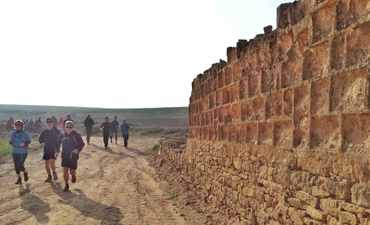 xavi_sunyer's tweet photo. Segarrejant, un any més, a la #marxacastells #marxadelscastells #castellssegarra @CES_Segarra @CentreCEG https://t.co/CCMBjX0KDN