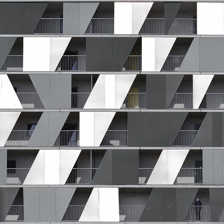 themattusher's tweet photo. Repost from @spathumpa Alternative chess board ∙ #architecture_hunter #geometryclub #rustl… https://t.co/6p1NtQ0qEh https://t.co/nWwF2KvMyP