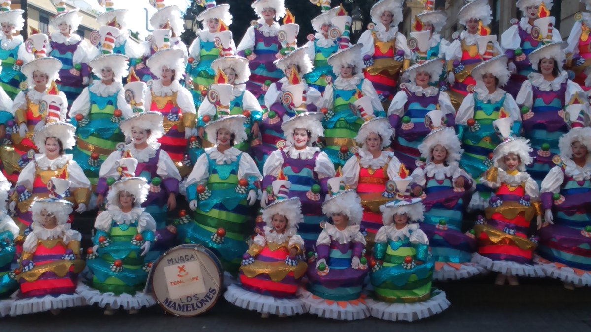 Hoy <a href="/MamelucosMurga/">Murga Los Mamelucos</a> y <a href="/MamelonesMurga/">Murga Los Mamelones</a> al coso del #CarnavalArona que vienen, que vienen... 🎭🎺