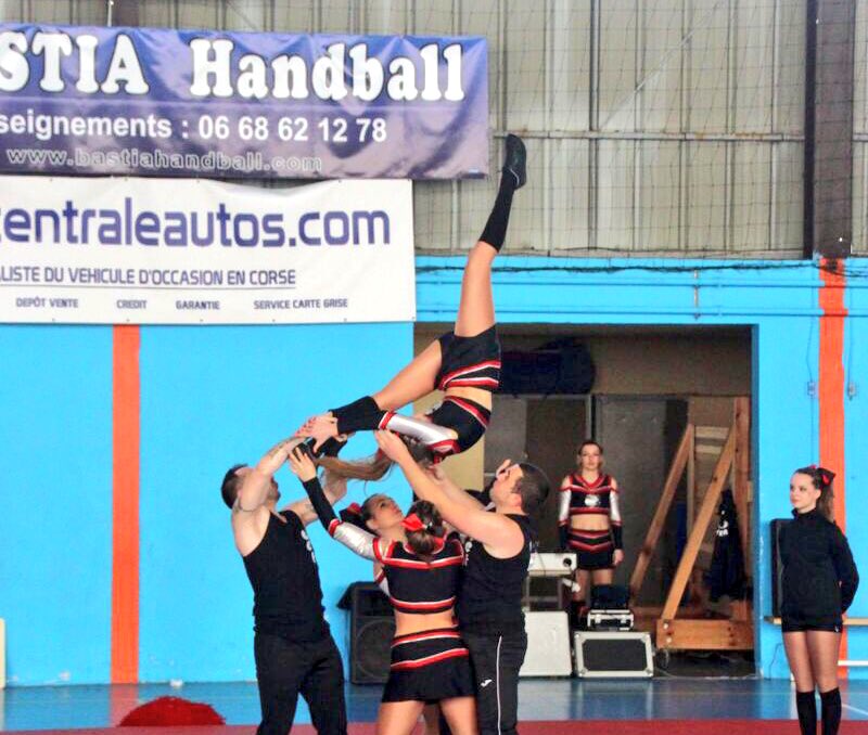 CheerFuriani's tweet photo. Groupe stunt senior confirmé https://t.co/uQzXbVYrN6