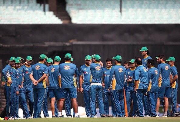 Team_Ahmad's tweet photo. Team Pakistan during Practice session at Eden Garden
#WT20 #PAK https://t.co/wpVnC5qUEl"