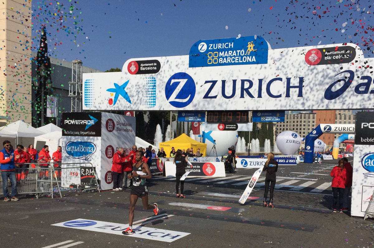 maratobarcelona's tweet photo. Ja tenim guanyador!!!!! Dino Sefir! Congratulations!!! 2:09'31 #ZurichMaratoBCN16 https://t.co/D7CDwSxWUS