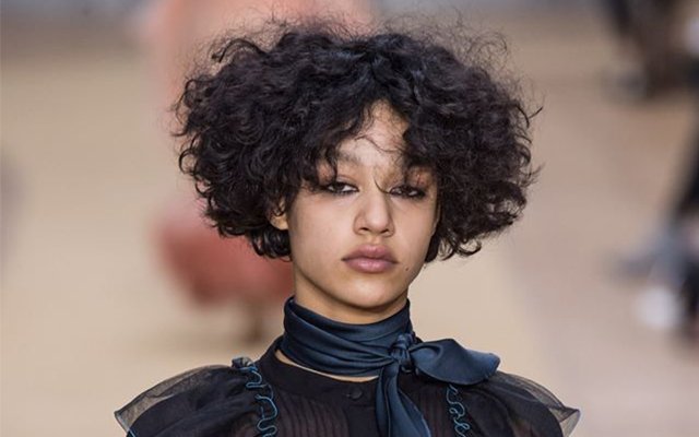Wwdjapan בטוויטר パリコレ連載 個性的な髪型のモデルが活躍 注目ヘアスタイル3選 向千鶴 T Co Y5tk1tkbky Pfw T Co Mz96td1bhg Wwdjapan בטוויטר パリコレ連載 個性的な髪型のモデルが活躍 注目ヘアスタイル3選 向千鶴 T Co Y5tk1tkbky Pfw T Co Mz96td1bhg