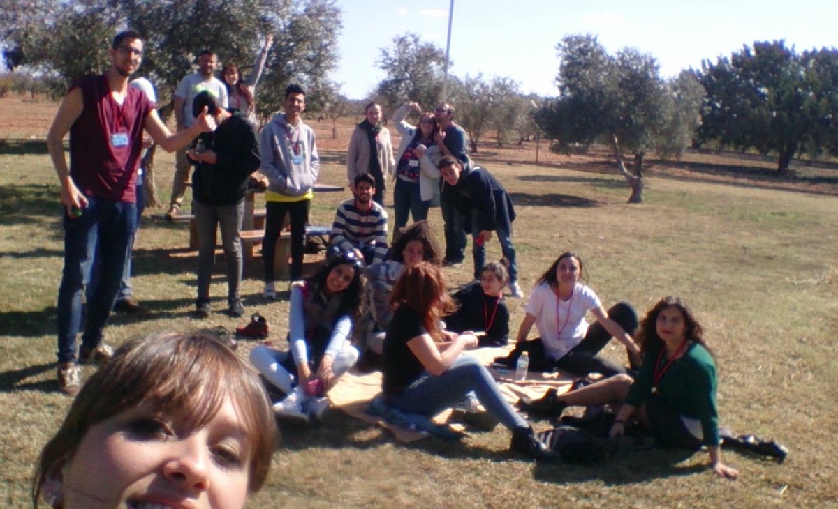 cristina4496's tweet photo. Cuando más nos queremos, nos vamos. #Jdfceuma #loveisintheair #loveisinthegrass https://t.co/qoBOaM6akZ
