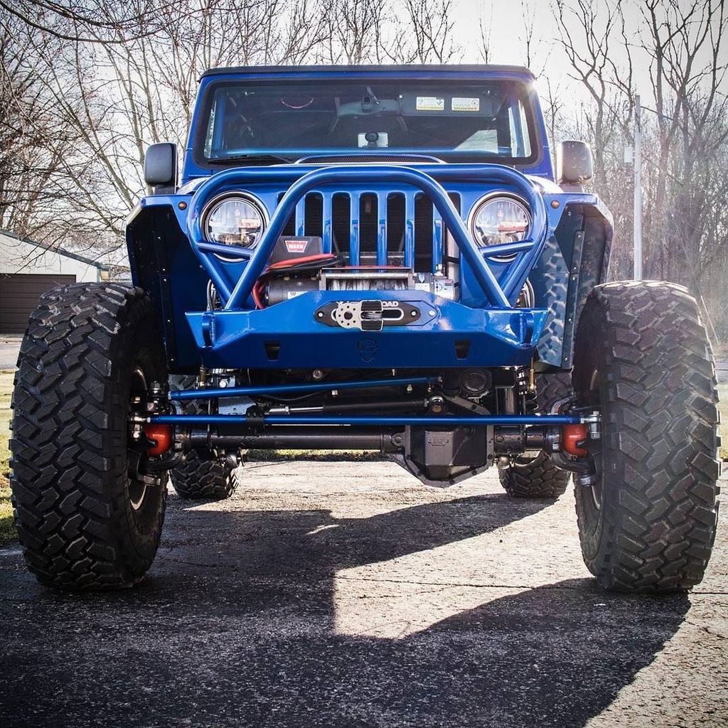 JcrOffroad's tweet photo. It's the weekend of a #stretchedlj named Sully. Why would Pete and his family name a big b… https://t.co/YJv8Ywnvq8 https://t.co/iIq21EfRh5