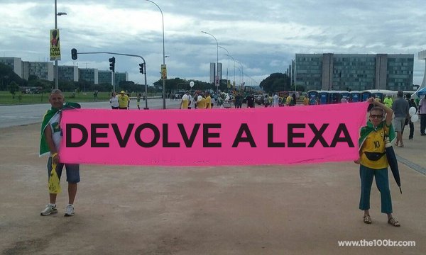 ofertazilla's tweet photo. Os protestos já começaram! #The100 https://t.co/XQoJ8HB3f6