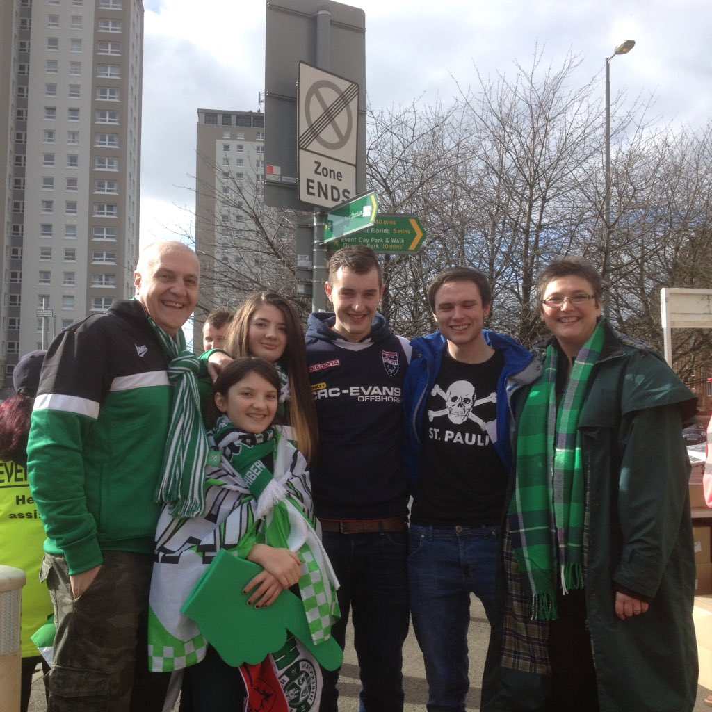 mactop1314's tweet photo. @HibsOfficial @RCFCStaggies #friendlyfinal GGTTH https://t.co/JumDfUhXgL