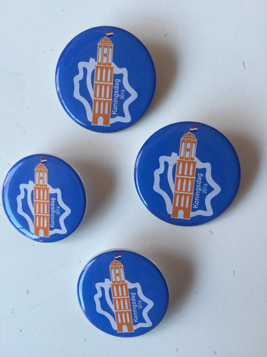 MultiCopyZwolle's tweet photo. Productie voor @Koningsdag_2016 gaat maar door! Vanaf morgen te bestellen op onze locatie in Zwolle-centrum! https://t.co/6Kt9FdGR2l