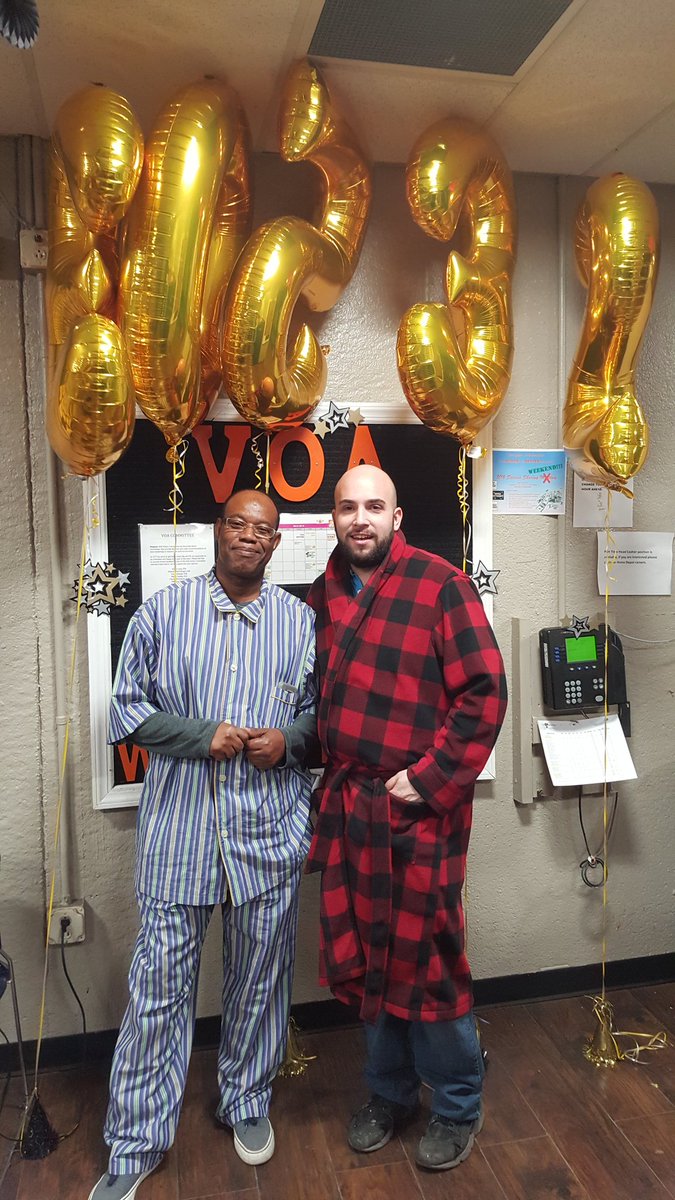 meg_chapman79's tweet photo. #1277 #PAJAMAPARTY #ASMBERNADEL #VOACAPTAINMIKE #ASDS @SL_leighton @MileyShakira @DomoPaige @bsemexant12 @AlizdelR https://t.co/unfhkYFaUl