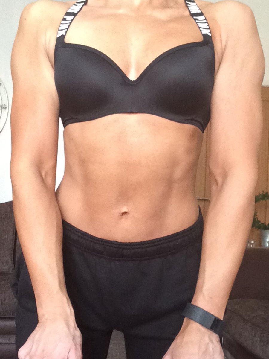 GoddesMiss's tweet photo. #5 weeks out,,it's happening eeek eeek! #vascularity #leaness #teamHB down 5%BF hard work pays off @InfoBodies https://t.co/x3HHuMk8s1