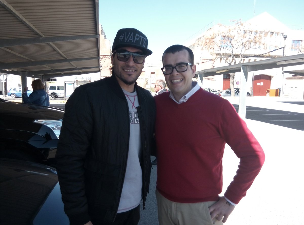 trebudavid's tweet photo. Con un gran gaditano https://t.co/71tF1WfbPj