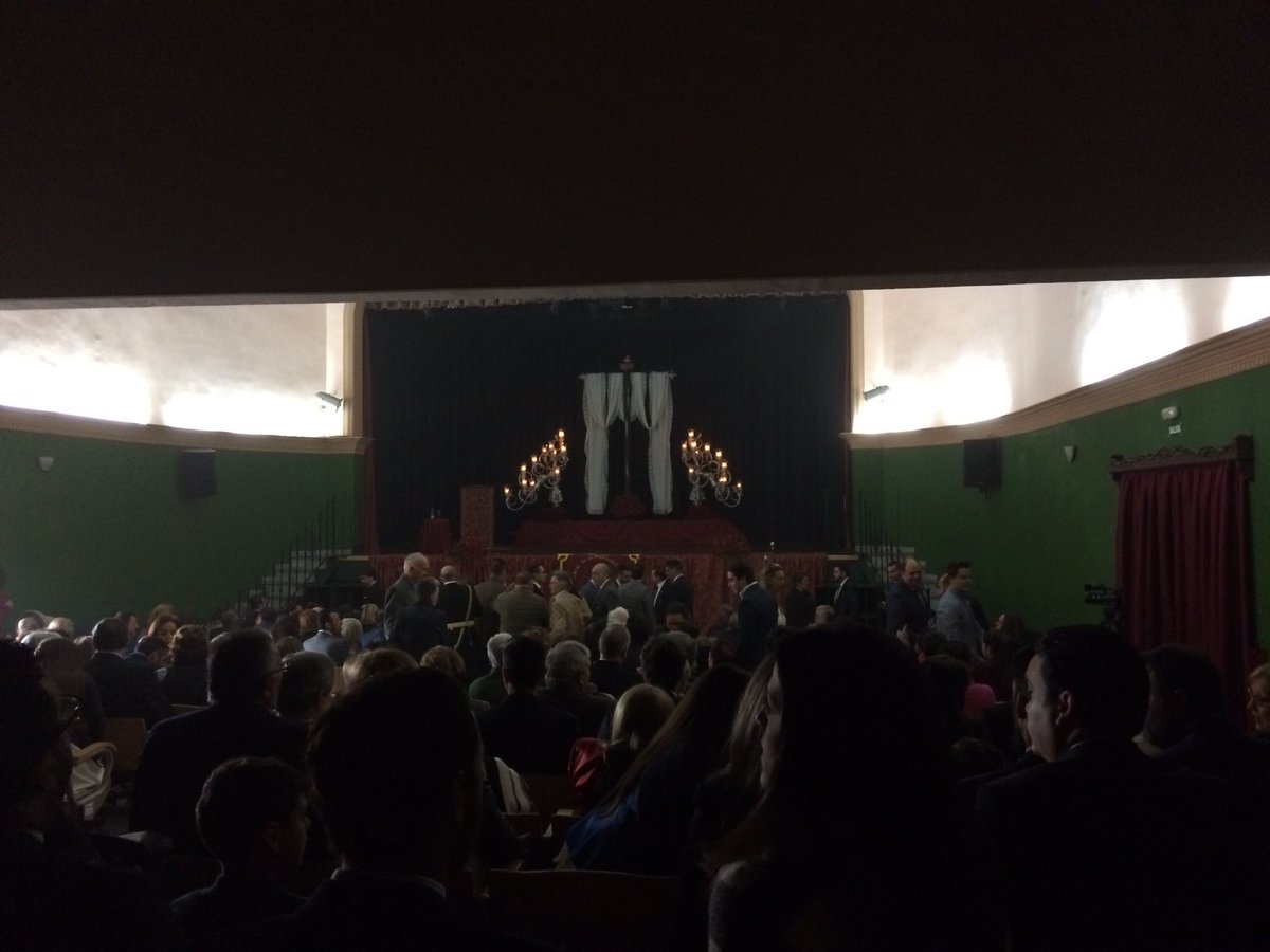 soledadlalinea's tweet photo. 12H pregón oficial de la SSMM de La Línea, a cargo de D. Álvaro Picardo Becerra, participa banda C.T Santa Barbara. https://t.co/pP4kZniIE1