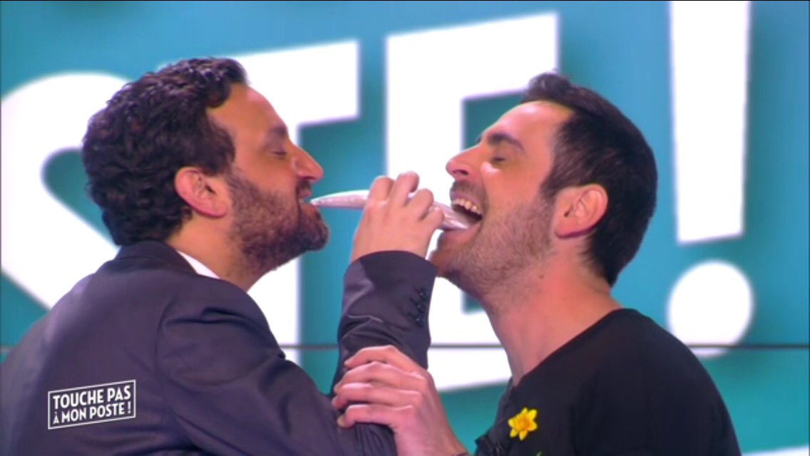 Combalistas's tweet photo. Parce que le week-end est tjs trop long sans lui!!
#UneDoseDeCam https://t.co/3WqCJXERso