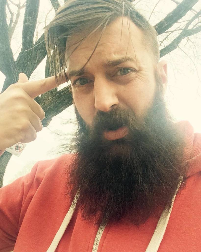 Fede_Soler_Mej's tweet photo. #wasted #linz #austria #selfie #beard #beards #bearded #beardstyle #beardgang #beardoil #selfmade #beardbalm #moust… https://t.co/yICkgNGfLY