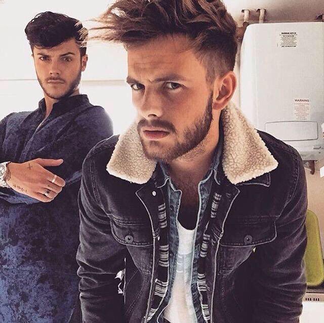 TomclayUpdates's tweet photo. Missing my faves @TomMannMusic &amp; @BarclayBeales #Tomclay 💗❣💜💛💗💕 https://t.co/OxtkWKPF4C