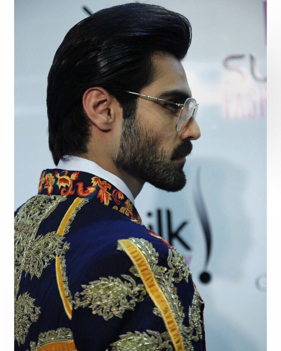 hasnainlehri's tweet image. #hasnainlehri @HSYCOUTUREKING @PFDCOfficial @Nabila_Salon  #PSFW2016 #PFDC2016 #sunsilkfashionedition