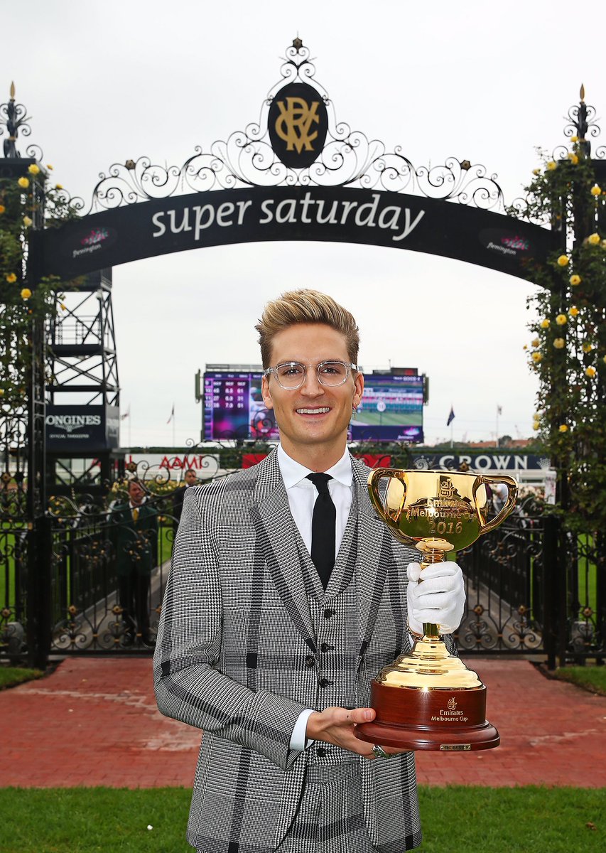 oliverproudlock's tweet photo. What an incredible trip. Thanks 2 everyone who made it so memorable!Massive thanks 2 @InvestVictoria ๐๐ป #vipmelb2016 https://t.co/ND4wEebv62