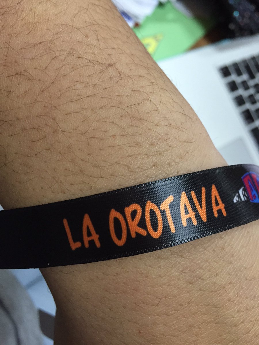 Victoriareyesr_'s tweet photo. Una nueva para la colección! #CJLAOROTAVA @cjorotava https://t.co/HhnVtr6qn9