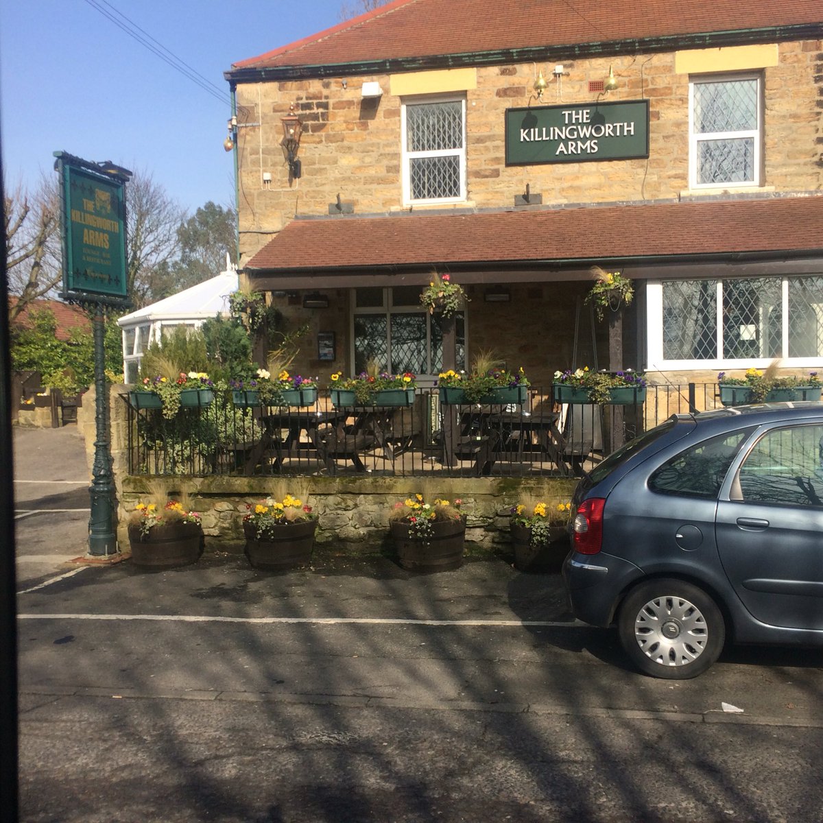 Jem_jem_'s tweet photo. @SundayKilly @RossWhite90 is this your den of iniquity? https://t.co/FDl7XfOQ4c