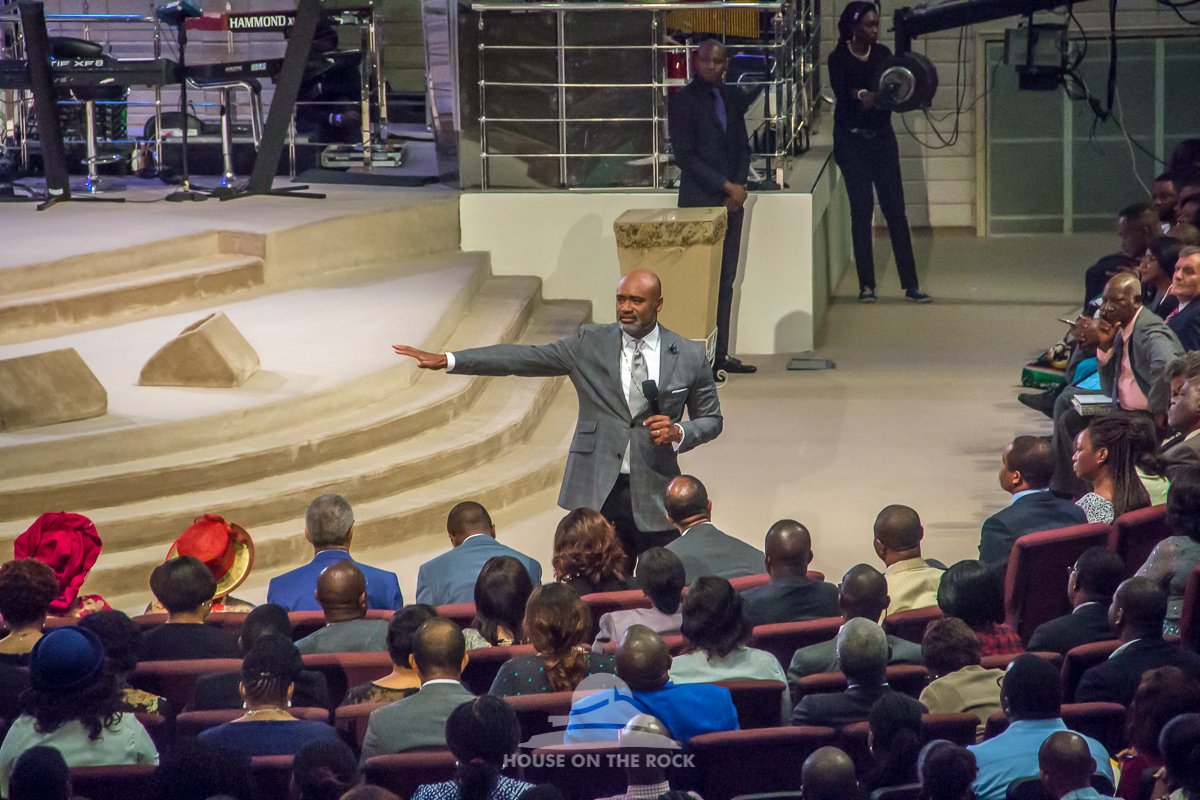 HouseOnTheRock's tweet photo. If you change nothing, nothing will change. Vision starts the mission, but habits sustain it.
#HOTRService https://t.co/vnVwJ0s4m4