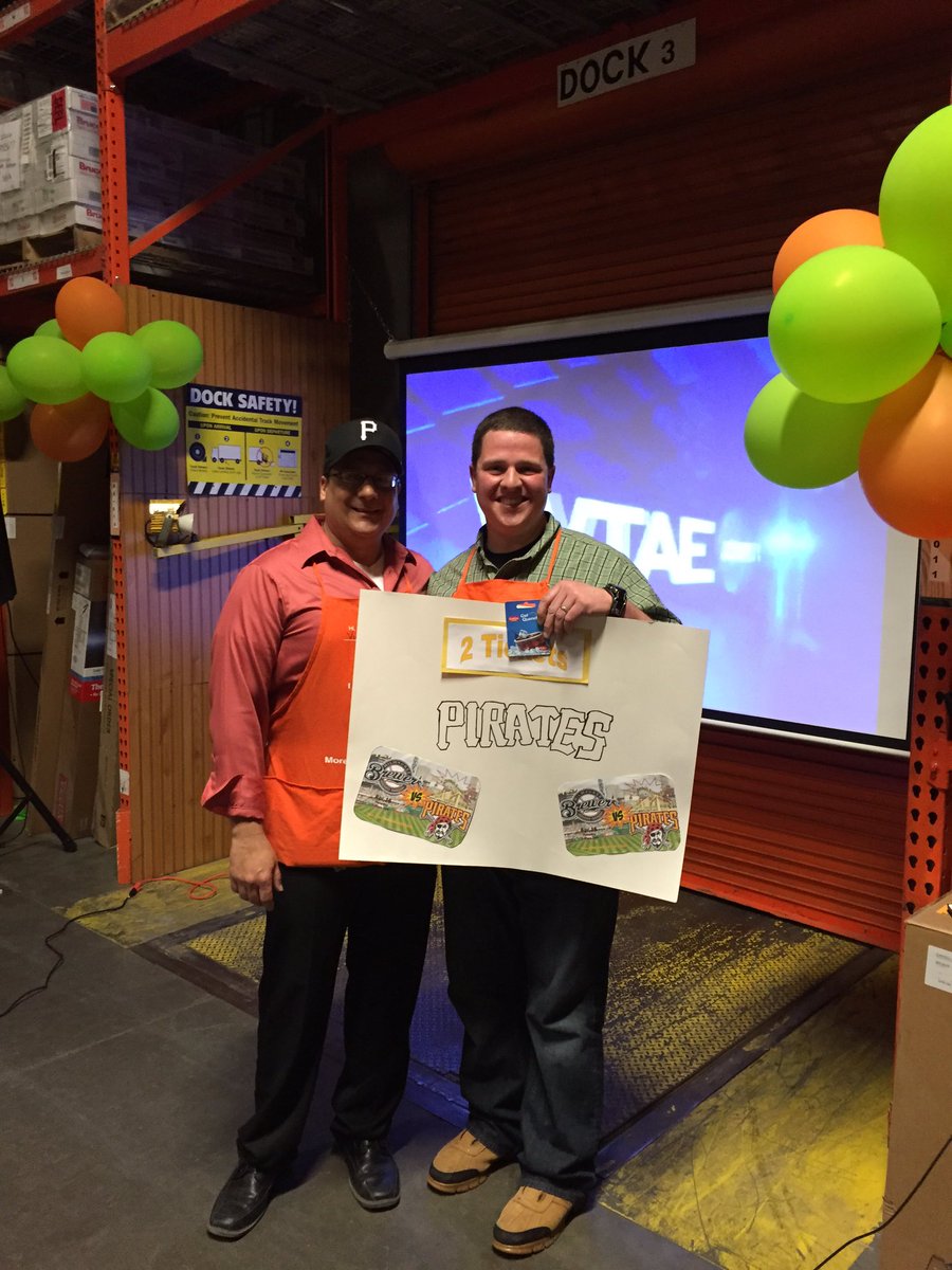 Haroldmarkel's tweet photo. District 75. Store 4139. Home Depot Price is Right winner. Awesome job DJ. #markel https://t.co/gfzc75vHYP