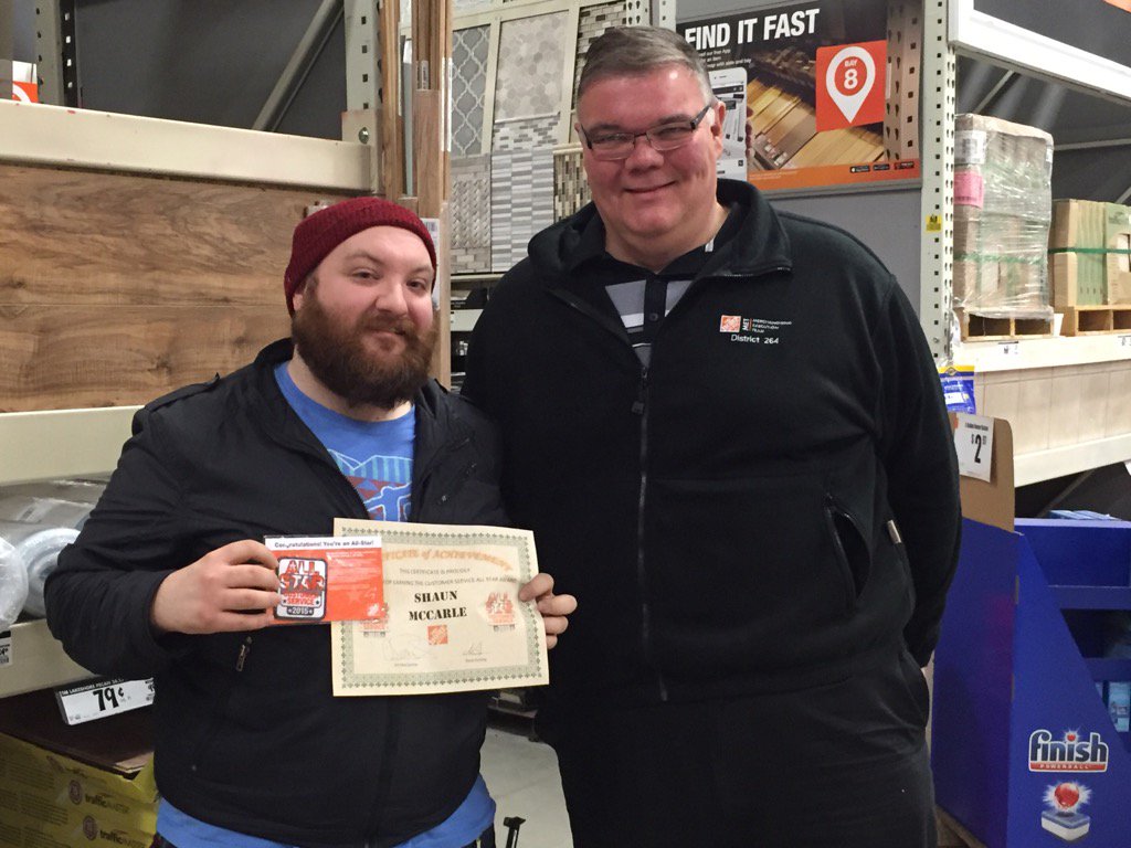 Shaun McCarle received an All Star Award at 3486 Success sharing