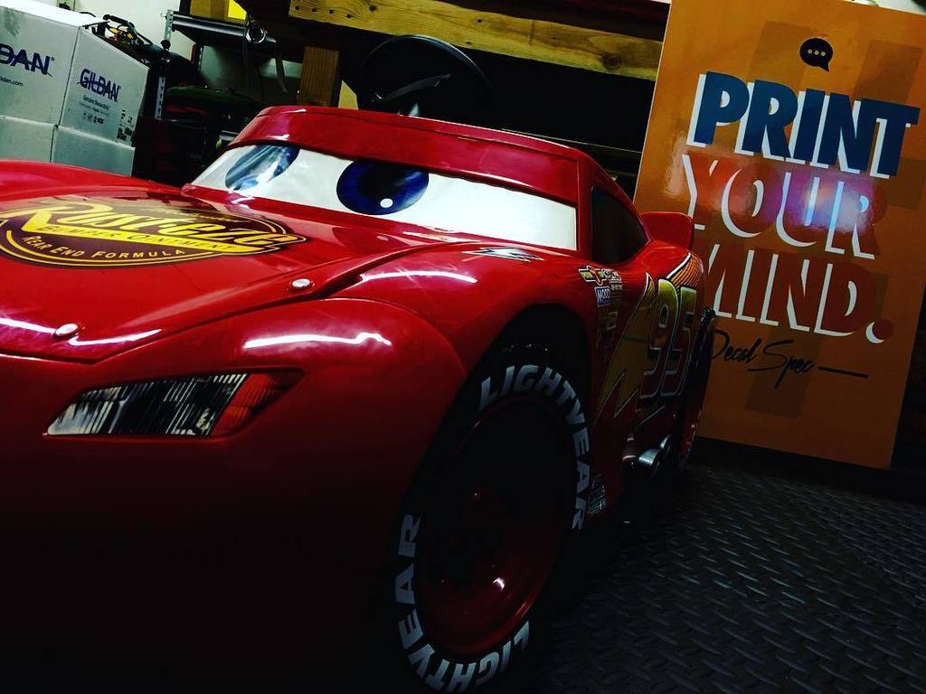 decalspec's tweet photo. And that's a wrap folks.  #sundayfunday #mcqueen #printyourmind #DecalSpec https://t.co/cptvSSiwBD https://t.co/lV86uXL6RS