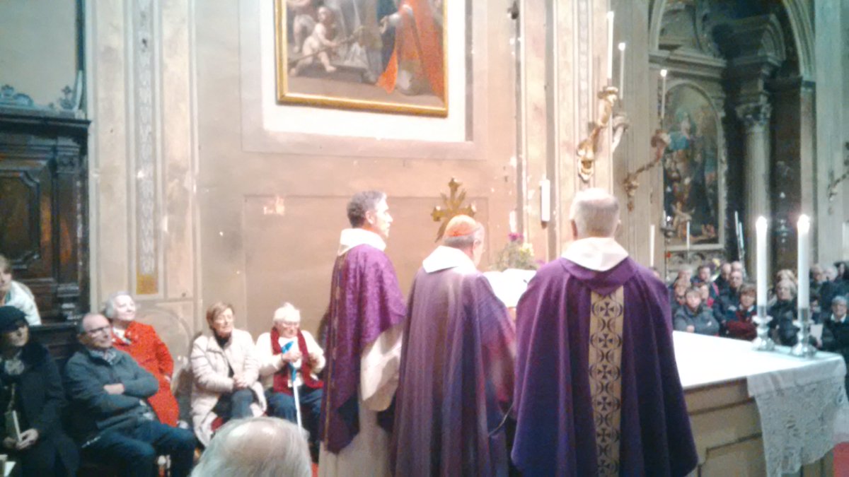 vivar's tweet photo. #montefano, la celebrazione con il #cardinalKasper. @alpairo_marquez https://t.co/uVvBodpNyd