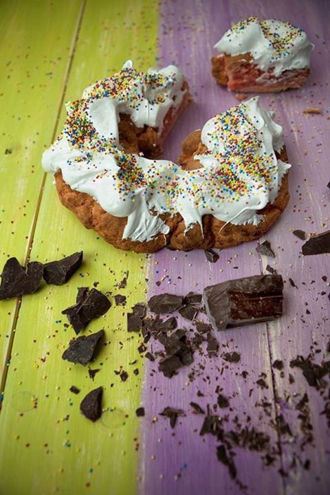 UmbriaTourism's tweet photo. Per il pranzo di oggi vi proponiamo un dolce tipico di #Pasqua: la ciaramicola!
https://t.co/rWlKnRzqqt https://t.co/2CTDdeUxj4