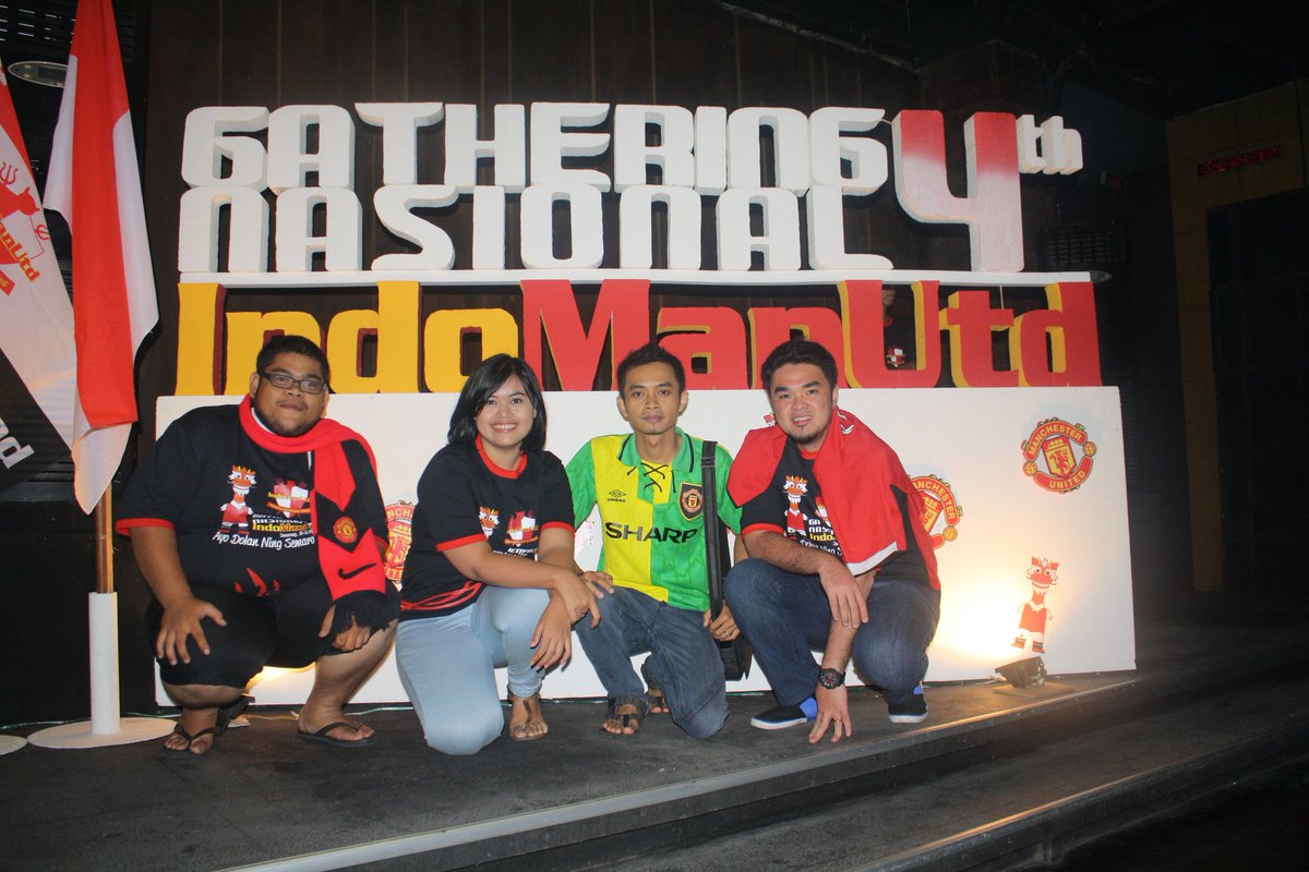 irfanfauzidly's tweet photo. @indomanutd Perdana ikut Gathnas.. Ngumpul dan Bangga jadi bagian keluarga besar INDOMANUTD #LetsGetBigger https://t.co/i8CqaVXln8