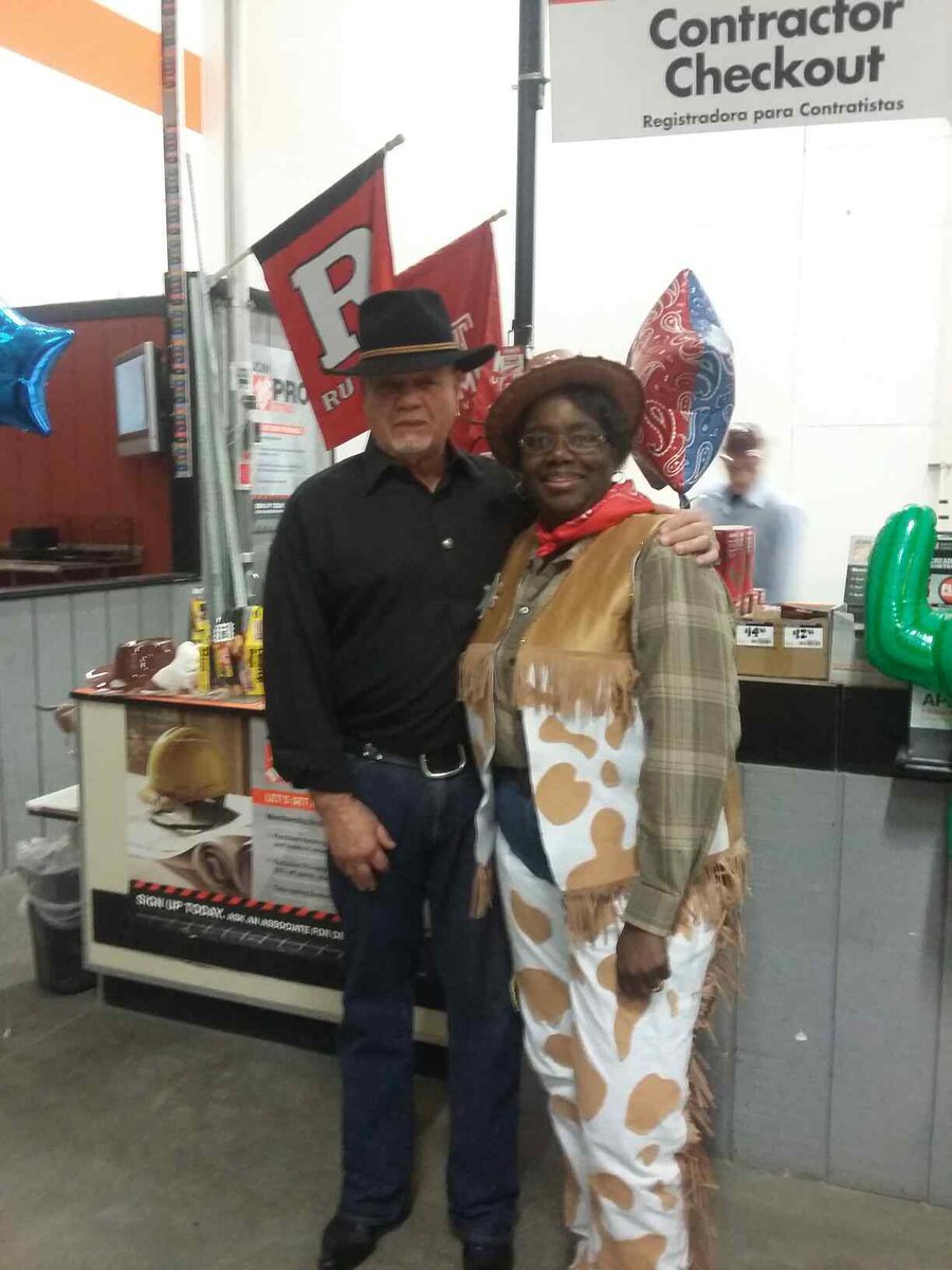 OmarLopezTHD's tweet photo. Wild West themed success sharing meeting was great!! Thank you team 0989 for all that you do!! https://t.co/zj77EMzR0Y