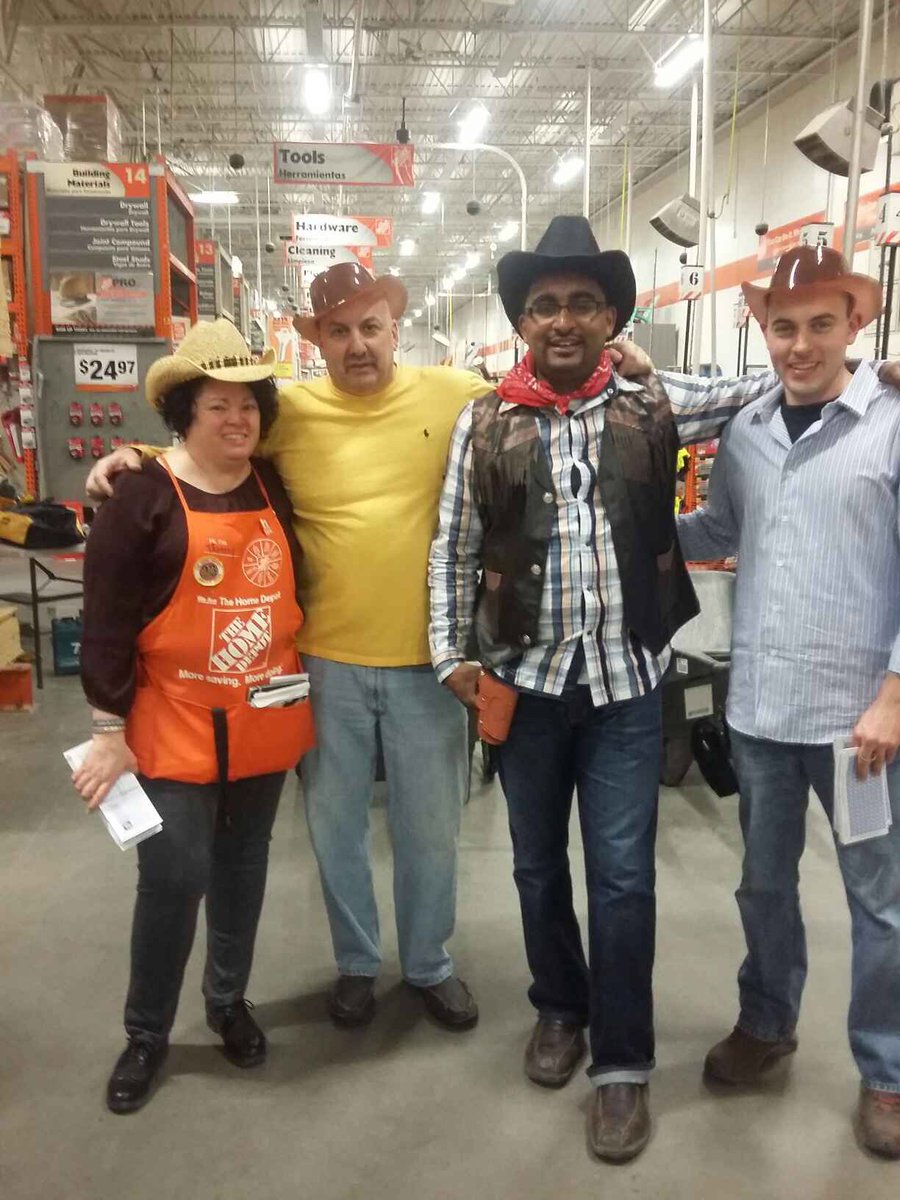 OmarLopezTHD's tweet photo. Wild West themed success sharing meeting was great!! Thank you team 0989 for all that you do!! https://t.co/zj77EMzR0Y
