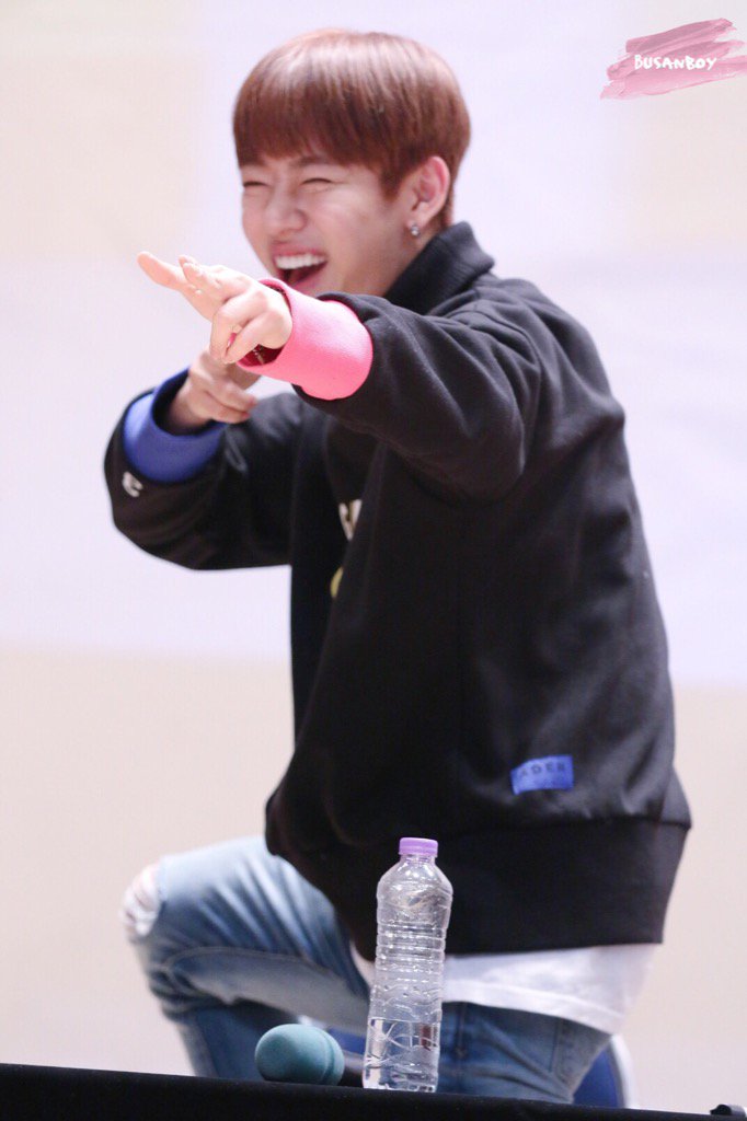 BAP 메인보컬 대현 오늘자 팬싸 사진 | 인스티즈