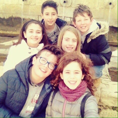 KawaiiLucry's tweet photo. I miei amici!❤️💜🎀 https://t.co/4z5y3sc1QB