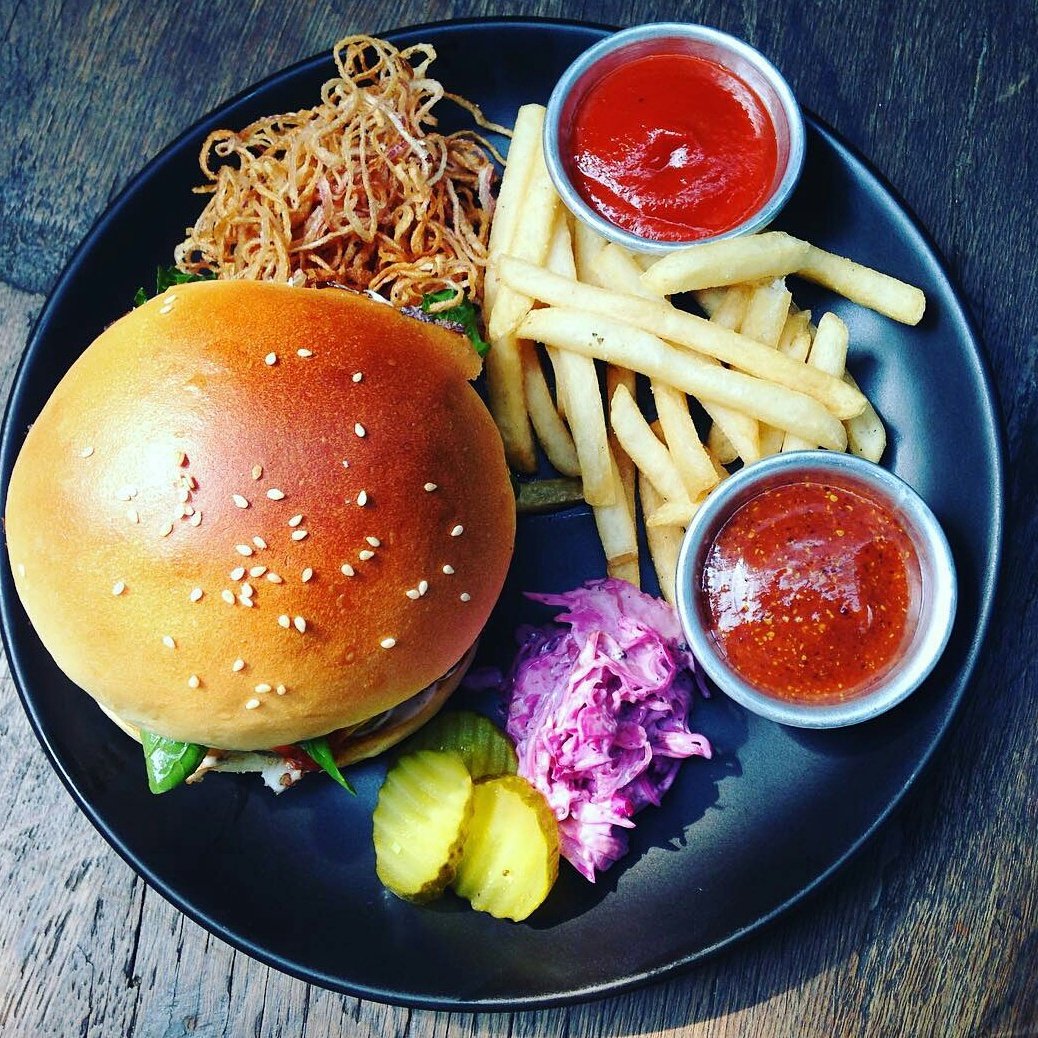 WoozoeApp's tweet photo. #Repost from @debbiedares "The #AllAmericanBeefburger at #TheBlackRabbit This is part of the fine fest menu." https://t.co/j8ipTcnmkH