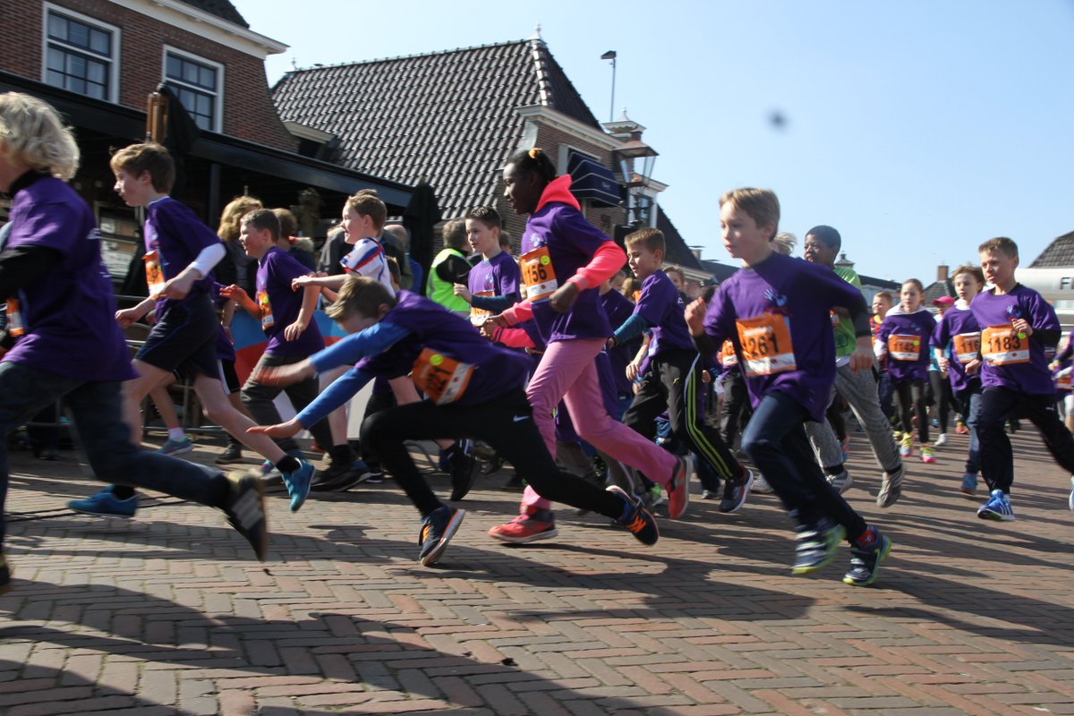 press4all's tweet photo. Bloed zweet en tranen tijdens Merenloop 2016 Grou @grousters @MerenloopGrou #grou #merenloop https://t.co/AUlM2IWWwy