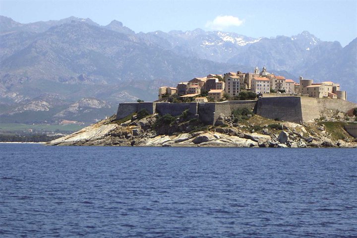 CorsicanPlaces's tweet image. Discover the most #romantic settings in the whole of #Corsica. bit.ly/21tQN1K. #ttot #travel #France