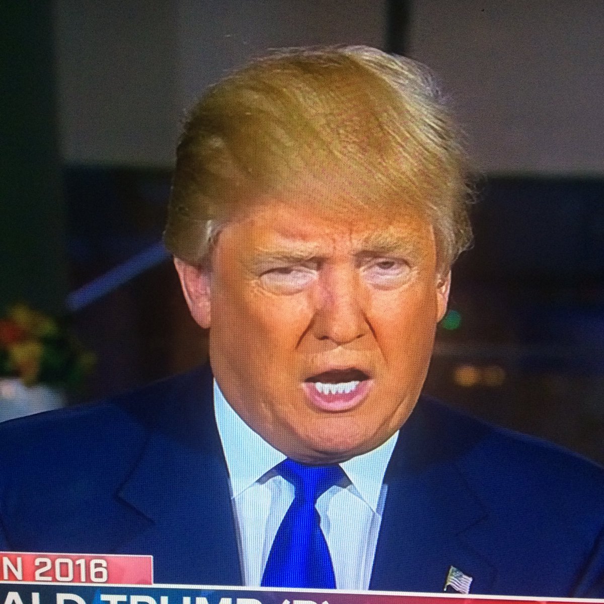 _mandasaurusrex's tweet photo. Maybe #Drumpf could come up Drumpf Bronzer. A very successful bronzer given away at Drumpf resorts everywhere. https://t.co/1R4Li7QF7N