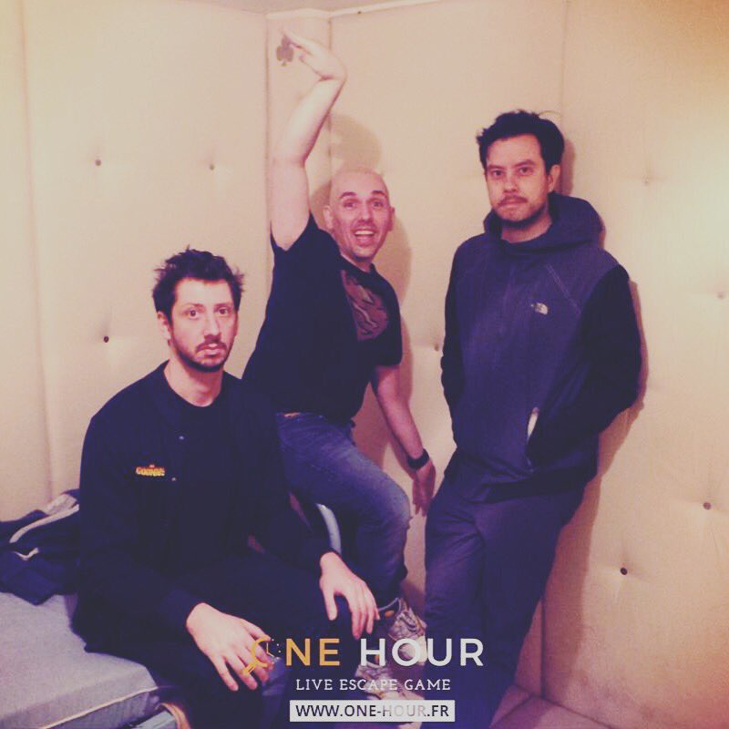 F_Descraques's tweet image. Avec mes compagnons de cellule @davymourier et @Monsieur_Poulpe ( Escape Room @OneHour_escape ) #BrasChelouDeDavy