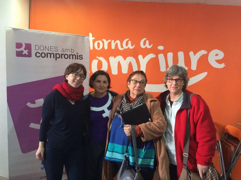 DonesCSafor's tweet photo. Les Dones amb @CompromisSafor, a la Tobada d'Hivern de @DonesCompromis Hui, formació sb plans municipals d'igualtat https://t.co/sHa2qo4eOX
