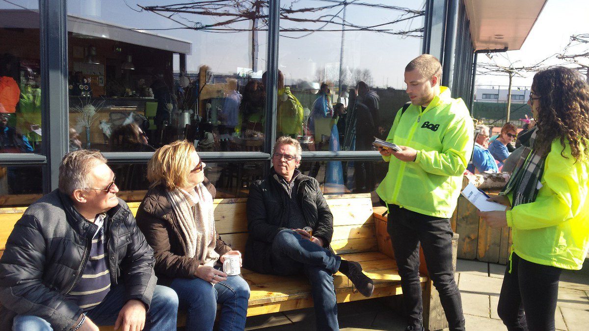 Het BOB-team test de kennis over alcohol en het verkeer bij Tennisvereniging Puttershoek <a href="/tvputtershoek/">TVPuttershoek</a> @BOBsportZH