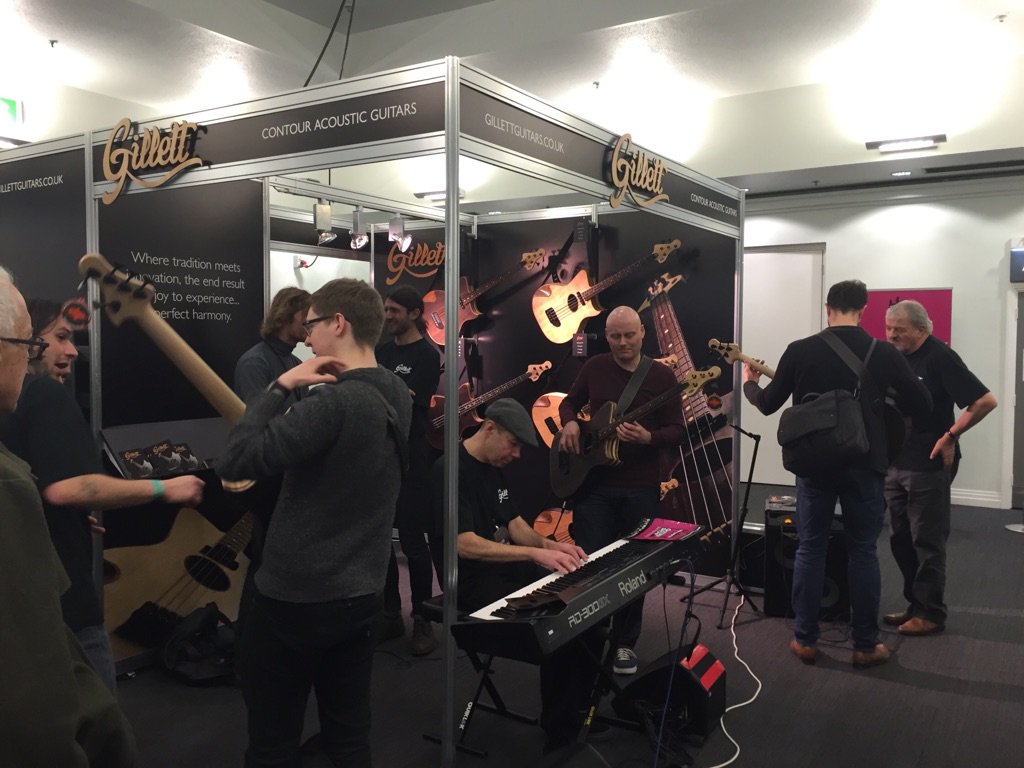 GillettGuitars's tweet photo. Great vibe again today @bassguitarshow thanks to all who are dropping by #StandA1 to try out our contour basses https://t.co/q0JMx4Pd4G