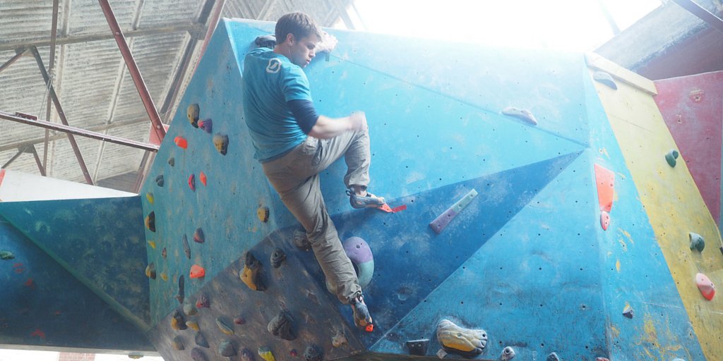 ClimbingWorks's tweet photo. 4 - Number of @IFSClimbing Finals made by @dave_barrans in 55 appearances. #CWIF #STATMATT https://t.co/vlYBxidJDl