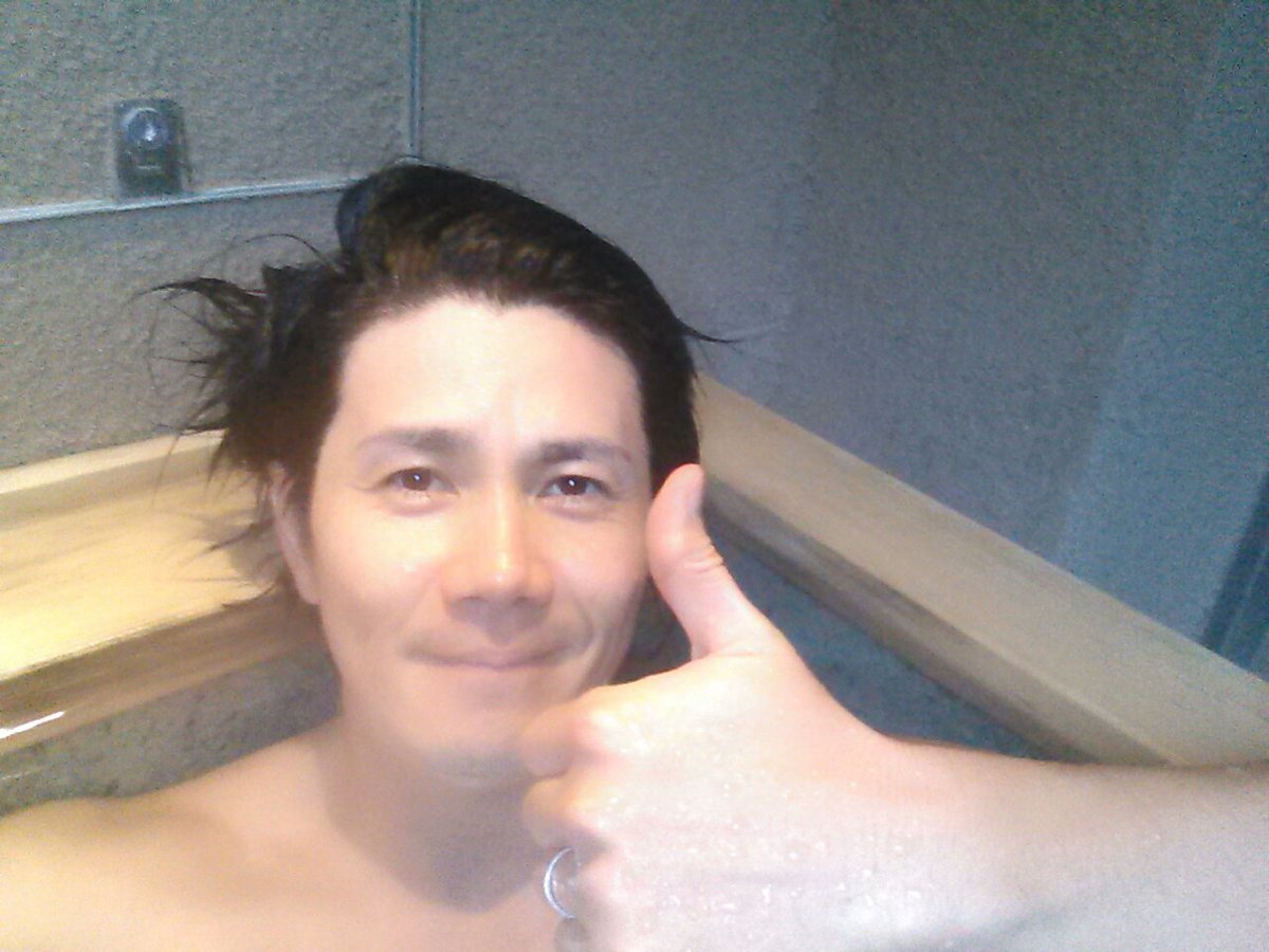 Shinji Nakano 中野信治 半露天風呂付きの部屋でした あまりに気持ちいいので調子にのって自撮りまで 男の入浴シーンで失礼 T Co Q6hfkxyjks Shinji Nakano 中野信治 半露天風呂付きの部屋でした あまりに気持ちいいので調子にのって自撮りまで 男の入浴シーンで失礼 T Co Q6hfkxyjks
