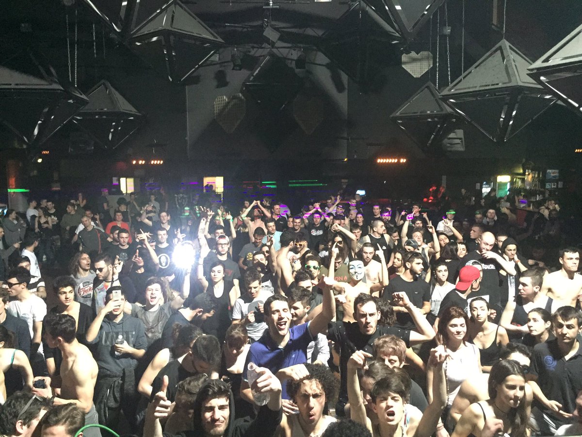 Dj_Tieum's tweet image. Merci Toulouse !!