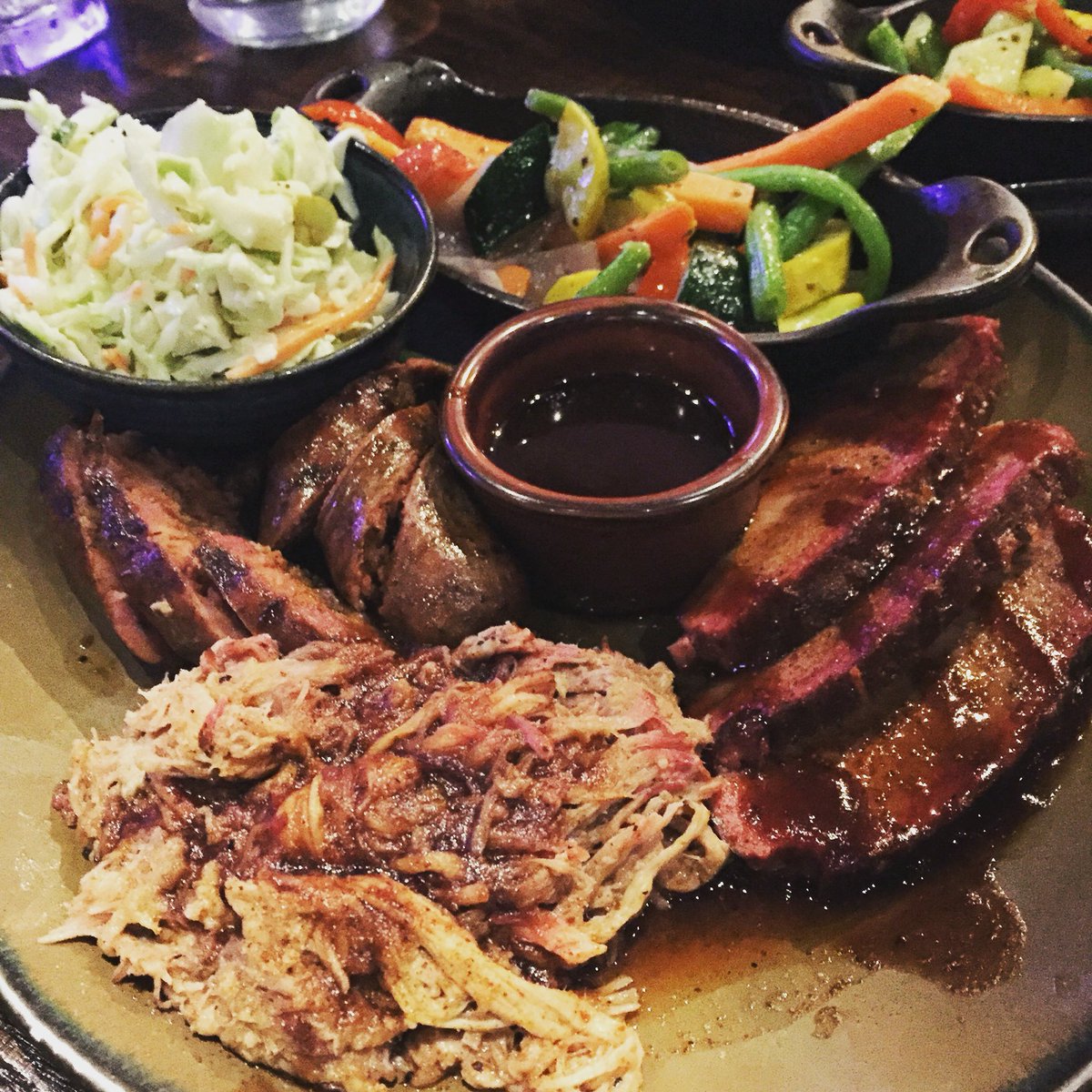 hogwildnhungry's tweet photo. Best pulled pork in town! @Q39KC https://t.co/mtrA3XAwKn
