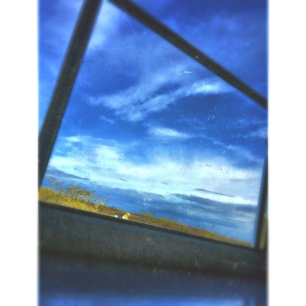 seakane1978's tweet photo. #retrica #moldiv #sky #ground #green #blue #grain #editinggoals https://t.co/3LDJdXuSHH