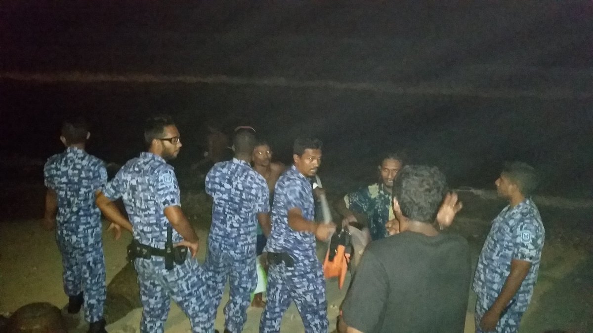 SaveOur_Waves's tweet photo. Solve this chaos IMIDIATELY please! @HousingGovMv @MYS_mv  @HomeMinistrymv @MDVForeign @PoliceMv #saveourwaves https://t.co/b9RctRq7ep