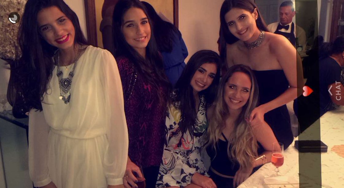 gabitfgomes's tweet photo. do aniv da princess Gica 💘 https://t.co/g1NzSJ5gEf